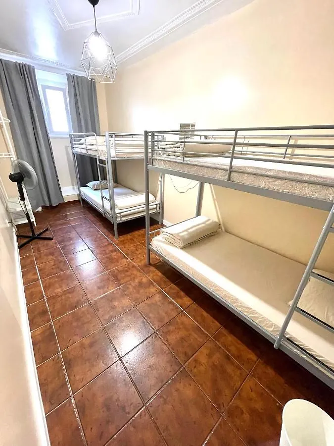 Lisboa Parque Guest House Hostel