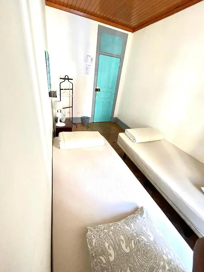 Lisboa Parque Guest House 0*, Lisbon